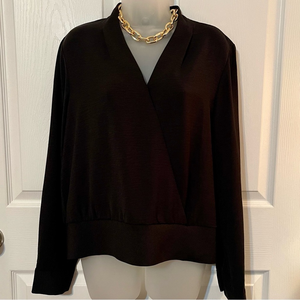 CALVIN KLEIN BLACK WRAP FRONT BLOUSE MISSES SIZE LARGE